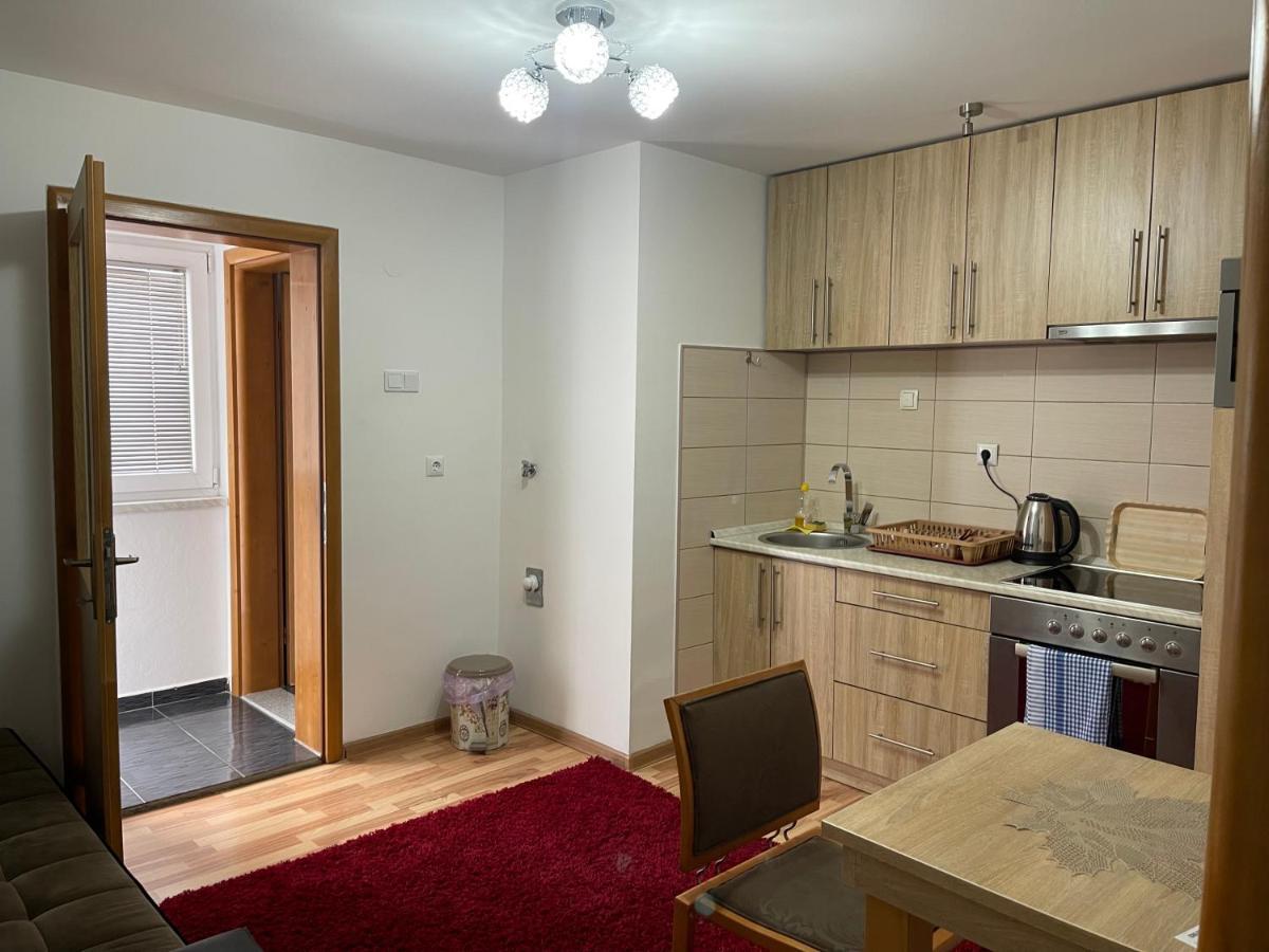 Apartmani Brod 체니카 외부 사진