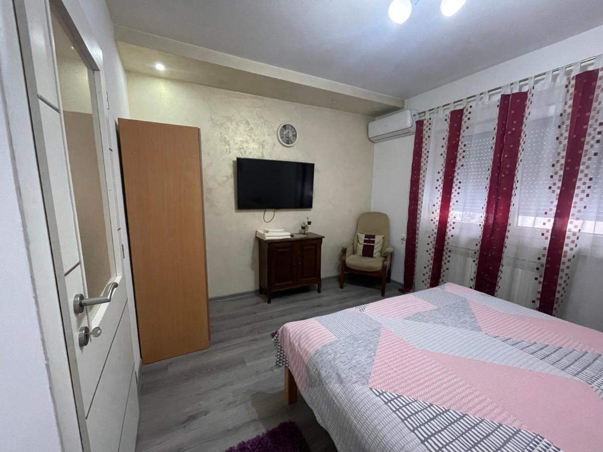 Apartmani Brod 체니카 외부 사진