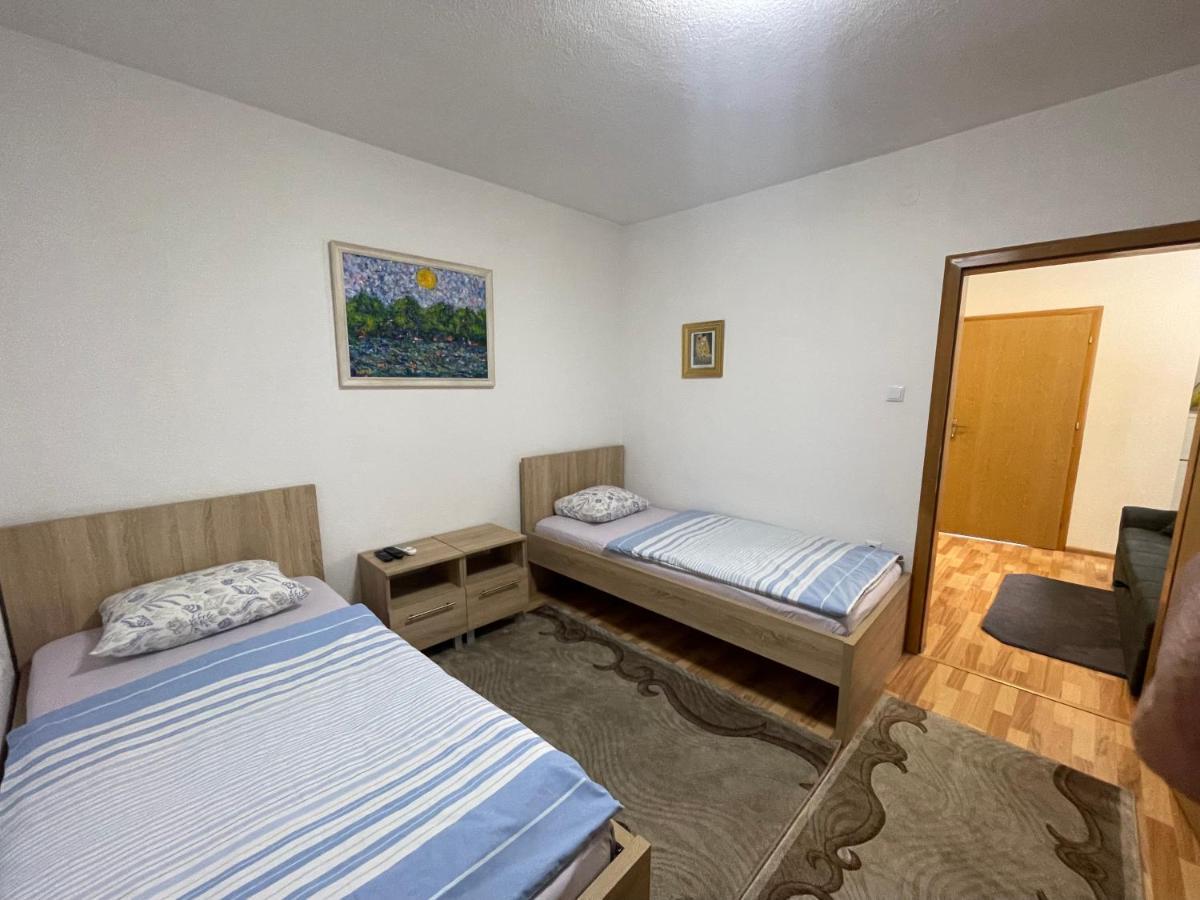 Apartmani Brod 체니카 외부 사진